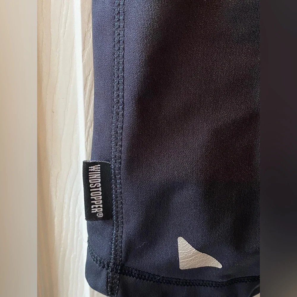 Mountain HardWear Vest - Picture 11 of 13